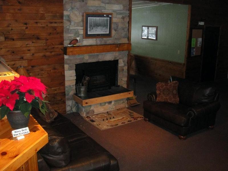 Hiawatha Lodge Inn Eagle River Dış mekan fotoğraf